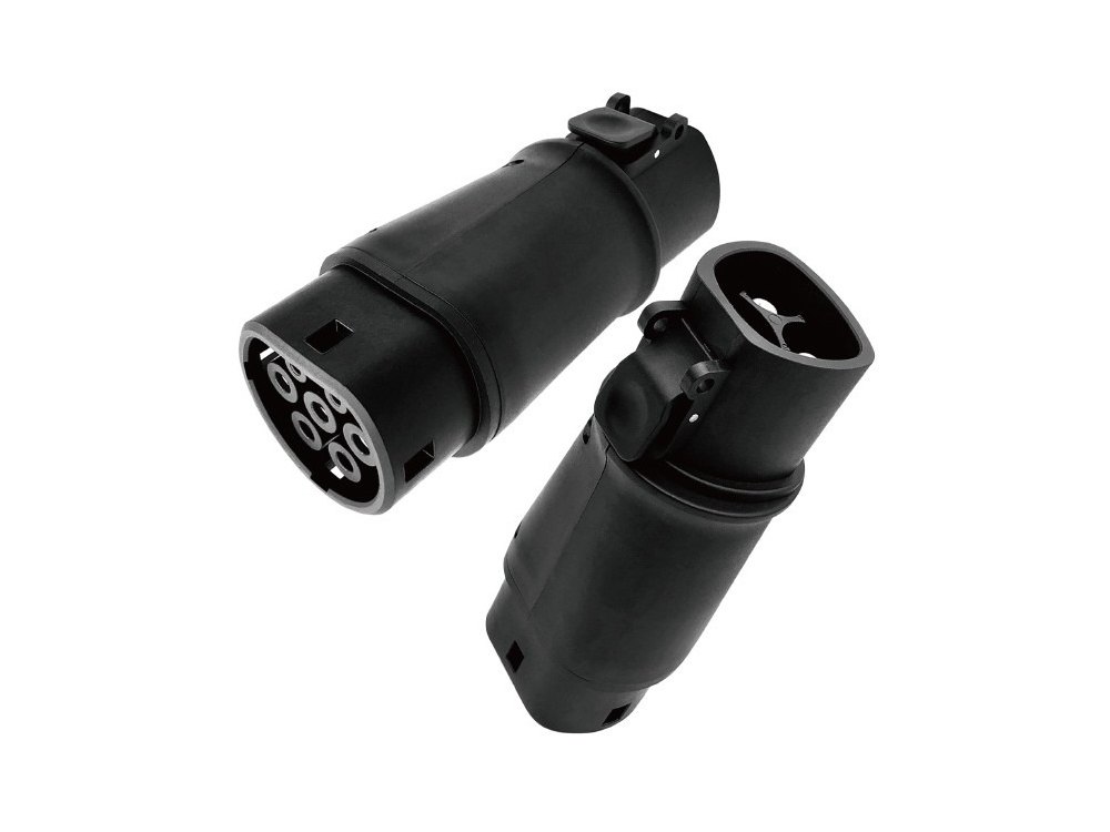 EVAD09 Type 2 to Tesla Plug
